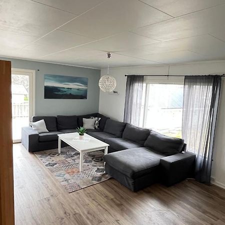 Hus Sentralt I Lofoten Apartment Leknes Luaran gambar