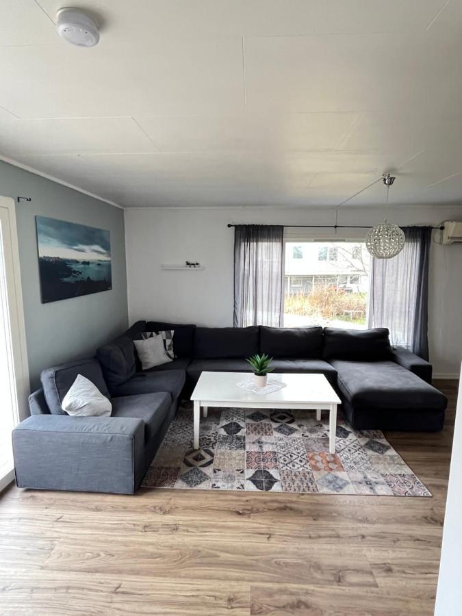 Hus Sentralt I Lofoten Apartment Leknes Luaran gambar